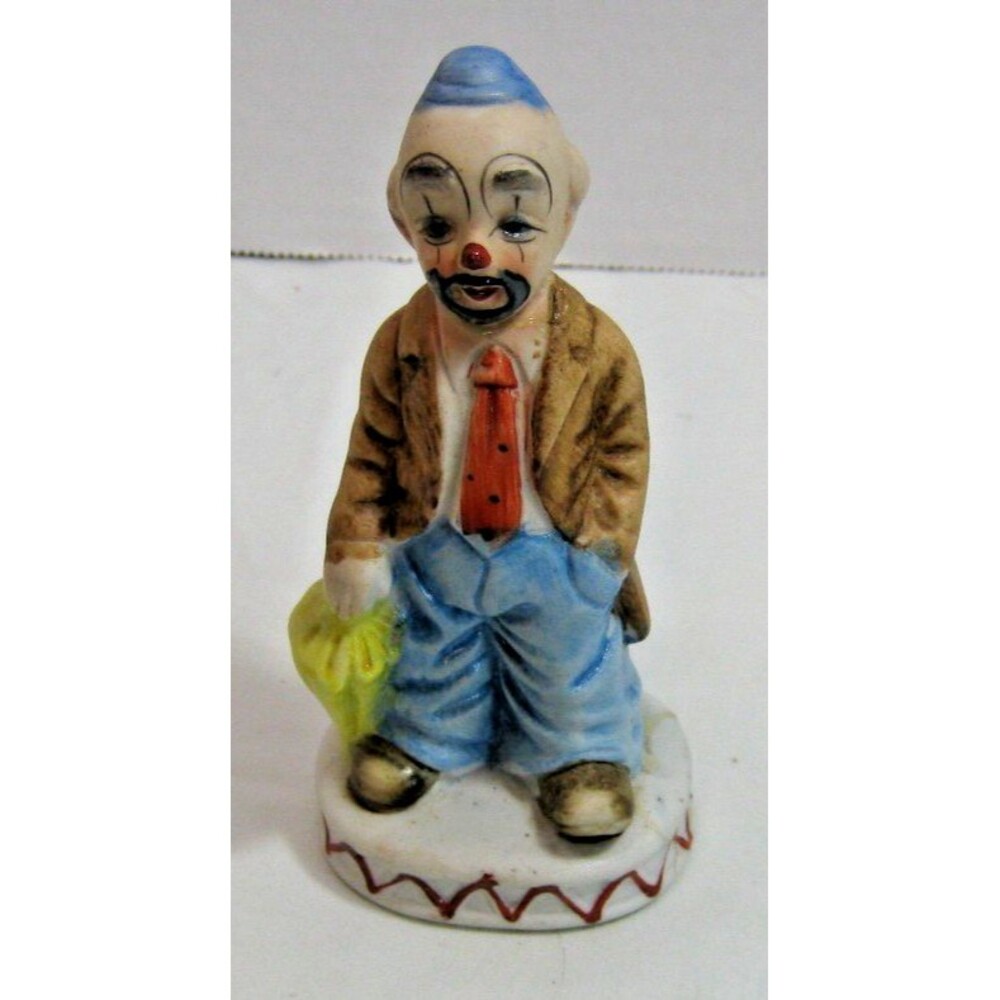 Vintage Hobo Clown Figurine Holding Umbrella 4 3/4” Tall Ceramic